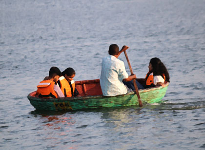 image of kutta vanchi ride in munroe island/mundrothuruthu