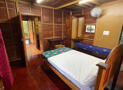 gallery | wooden hut rooms image 3 - thumbnail